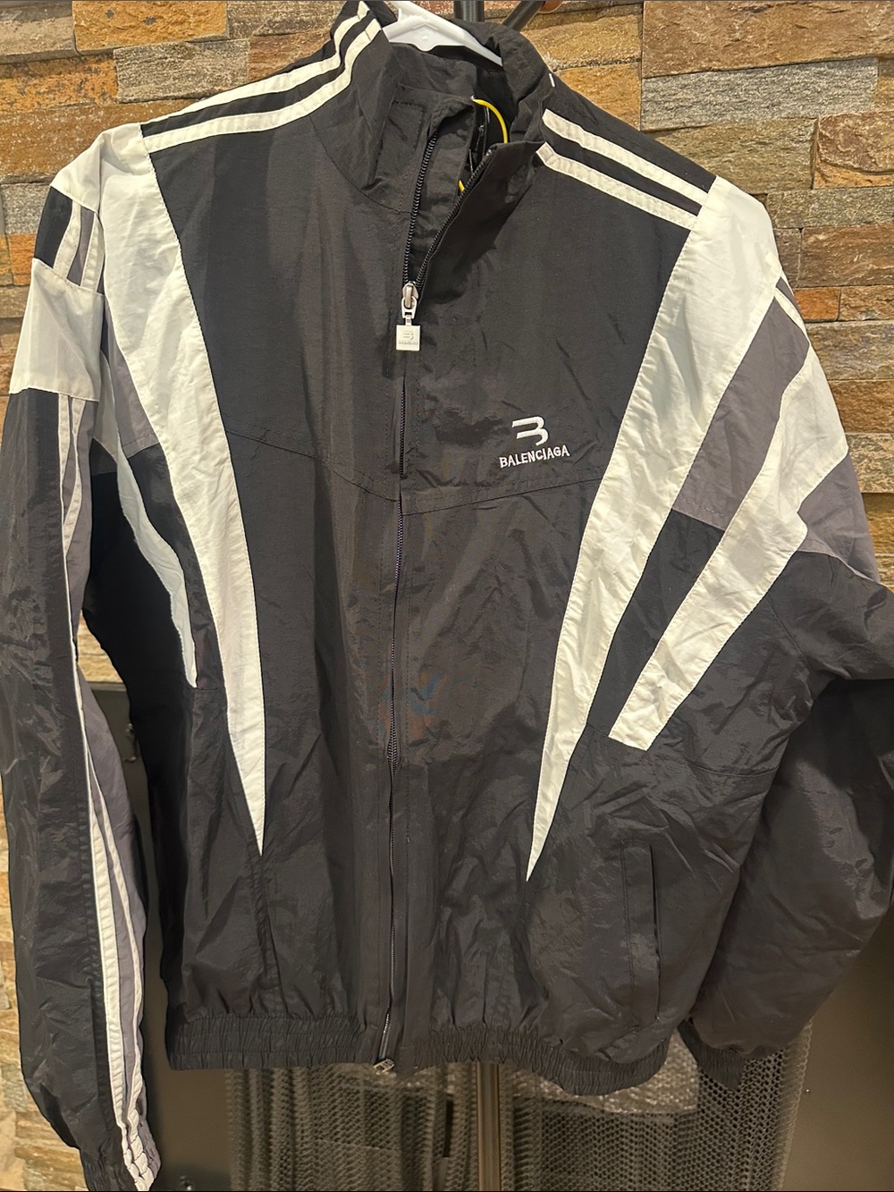 Black and White Windbreaker Jacket size 
M
